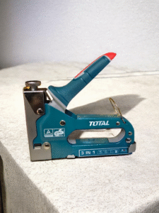 دباسة خشب يدوى 3*1 TOTAL THT31143