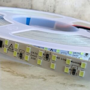 بروفايل ليد 240 ابيض على التيار 10 متر